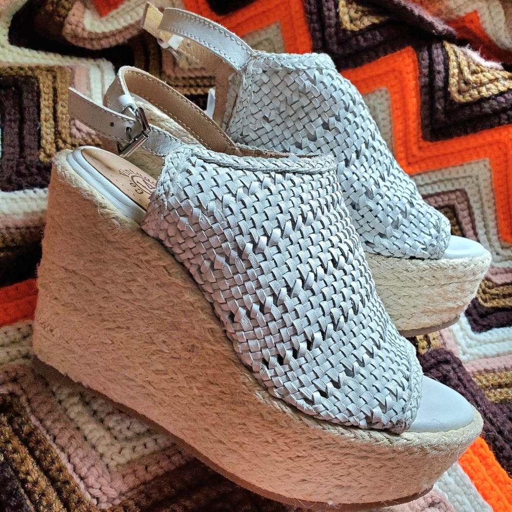 Vintage Foundry Co. Cynthia White Leather Wegde Sandals